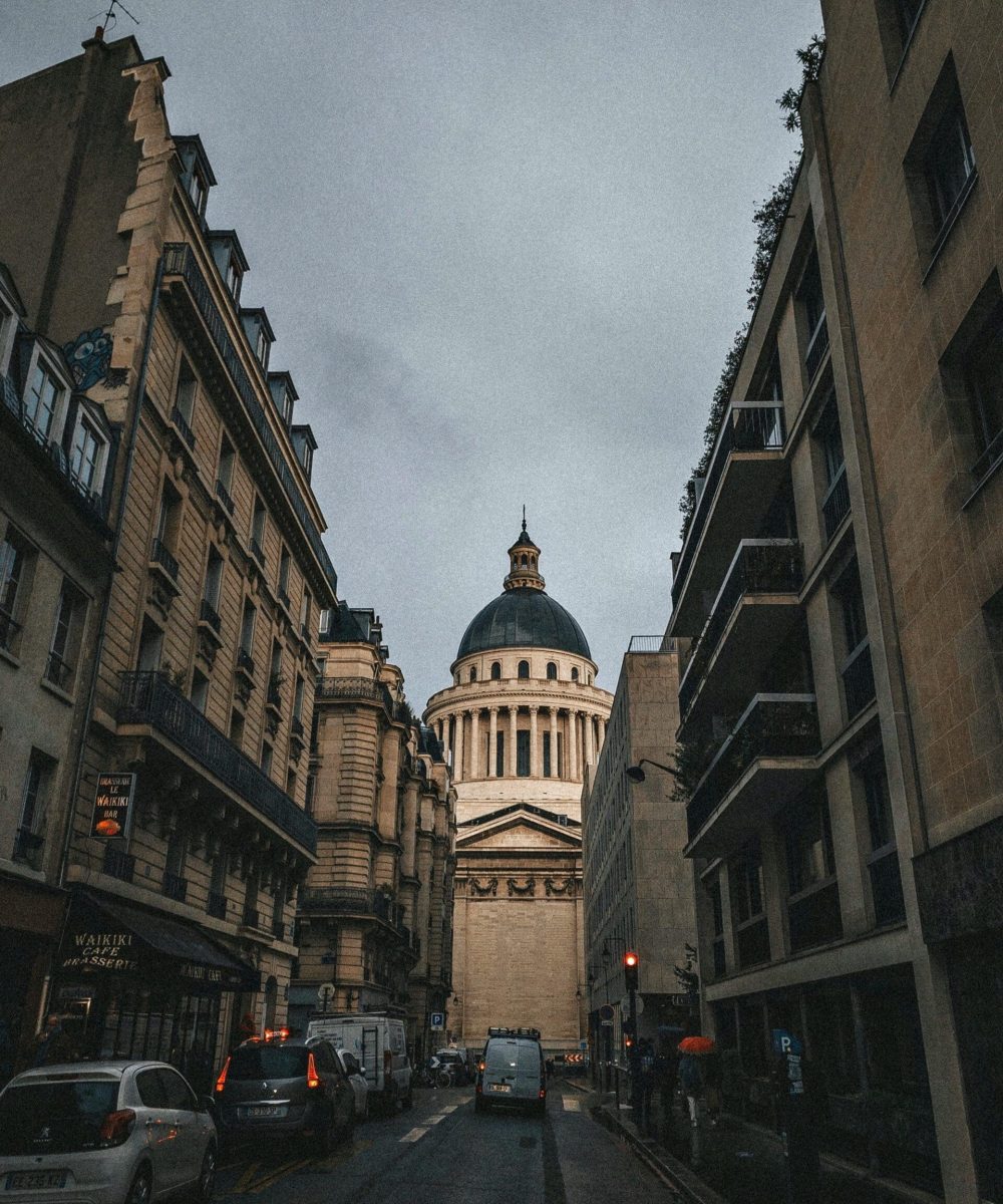 pexels-alexray-3735558